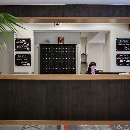 Langley Bay Hotell